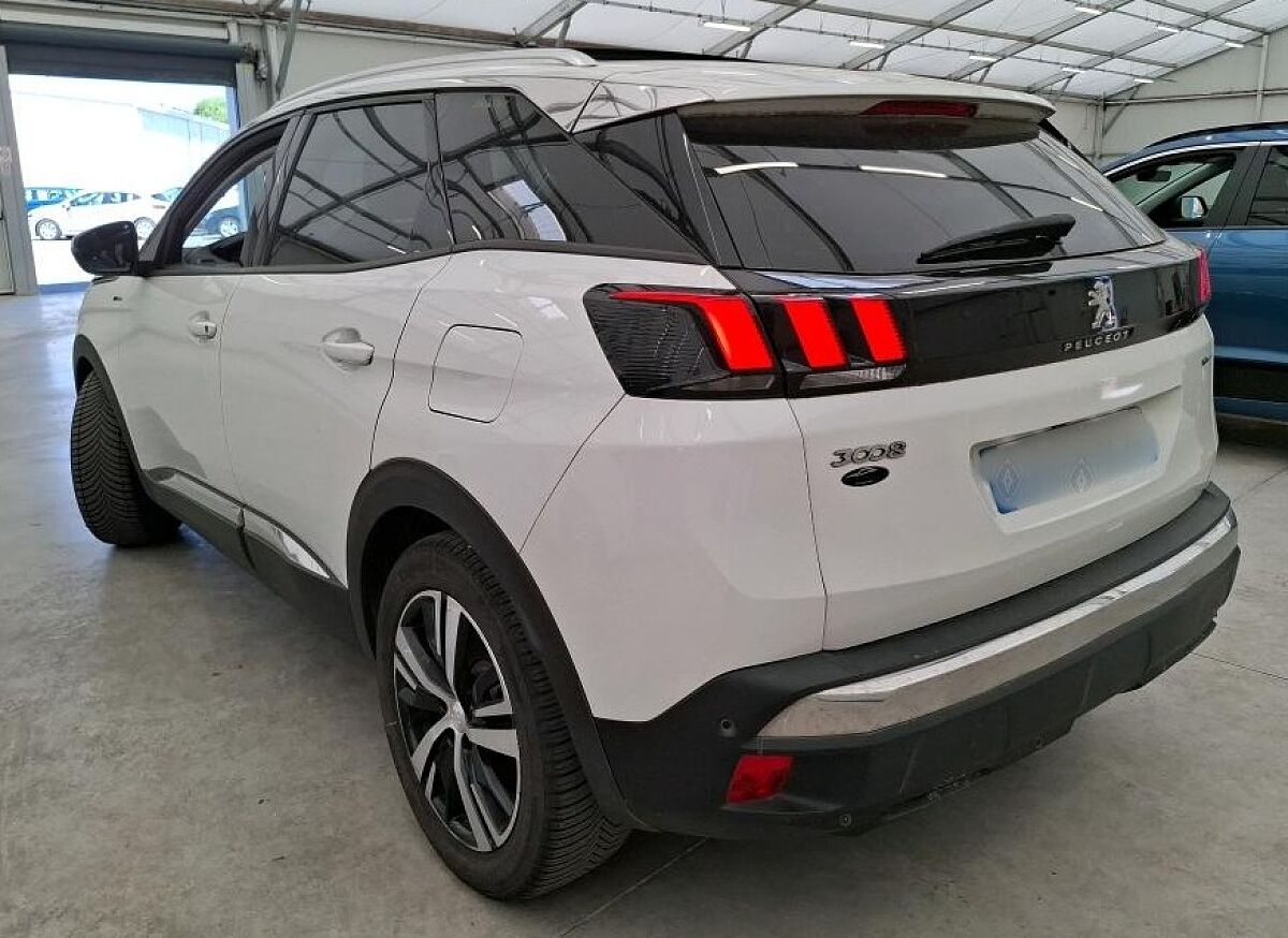 COMING SOON PEUGEOT 3008 ALLURE 1.6 PHEV HYBRID AUTO SPANISH LHD IN SPAIN 81000 MILES 2020